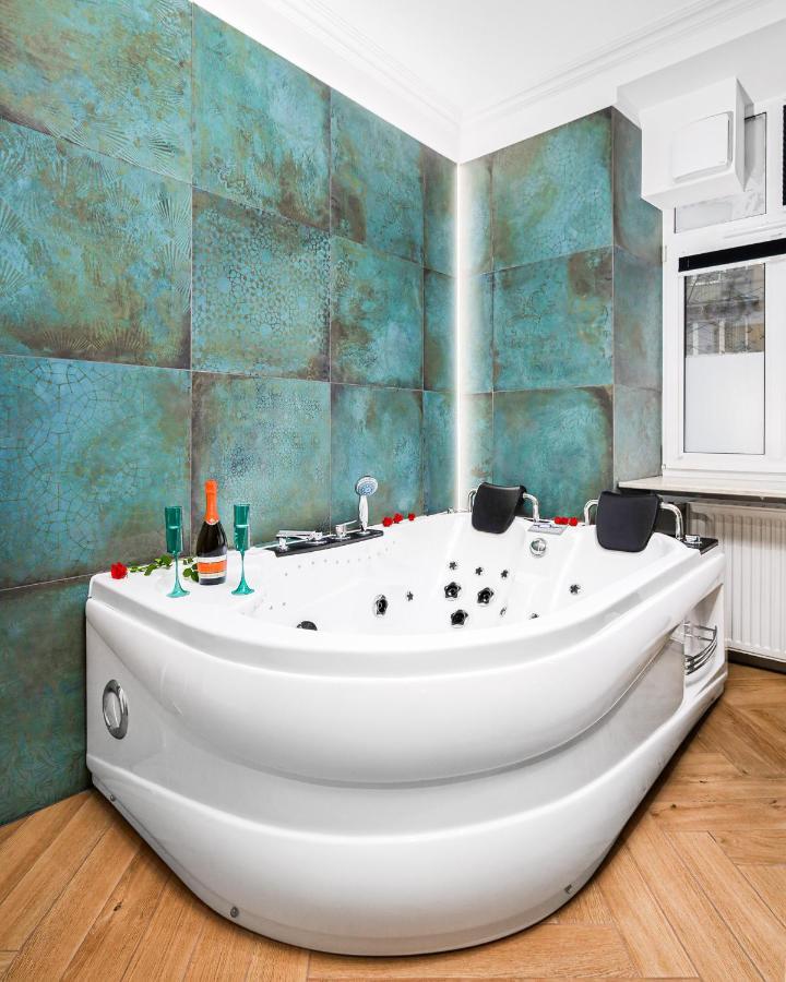 Jacuzzi & Bike Apartment, Krasków Exterior foto
